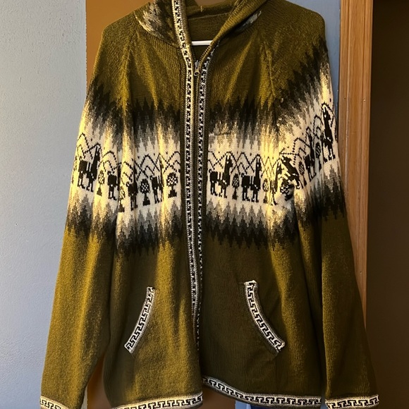 Green w-black llamas jacket - Picture 1 of 4
